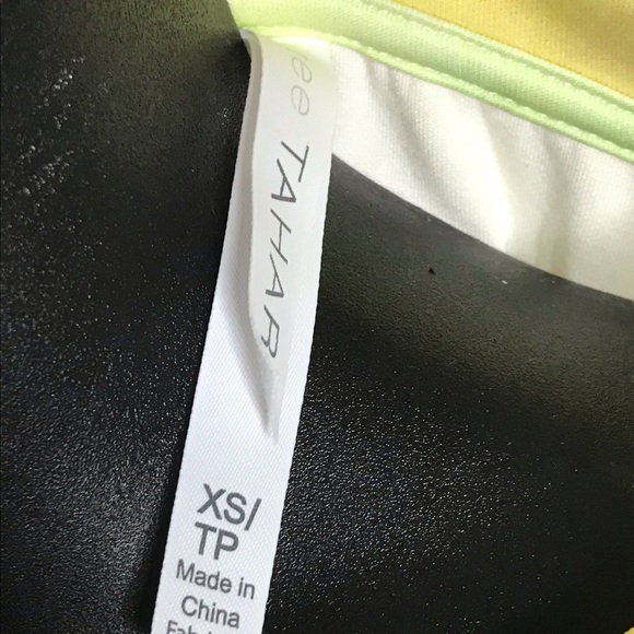 Tahari Top - Picture 2 of 2